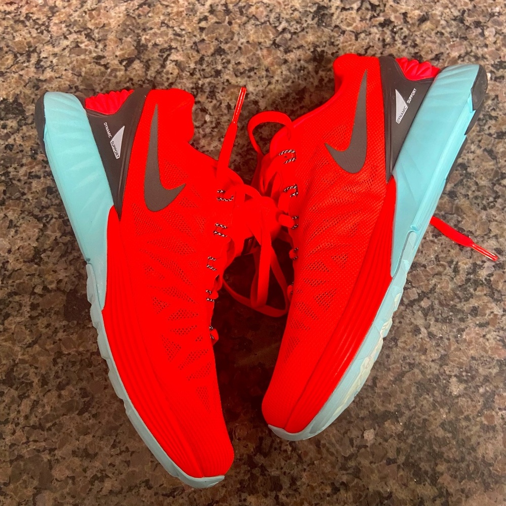 Women's Nike Running Shoes Size 7.5 Bright Red and Blue